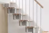Preview: Mittelholmtreppe Manhattan mit senkrechter Geländer-Railing